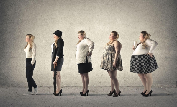 На фото – женщины с лишним весом